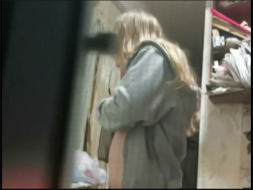[Image: Voyeur10415081157.jpg]