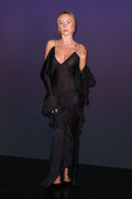Ester-Exposito-Messika-Photocall26PFW11