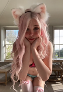 https://i.postimg.cc/KKLQ0Zsq/belle-dancing.png