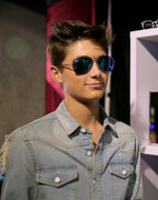 tumblr_pddyebOwnF1vakf4uo1_400