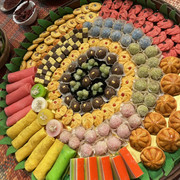 a circular arrangement of local food