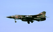 833 IAP Mig-23MLD 06 Red (2)