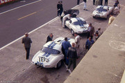 1963 International Championship for Makes - Page 3 63lm16-Jag-E-RSalvadori-PRichards-2