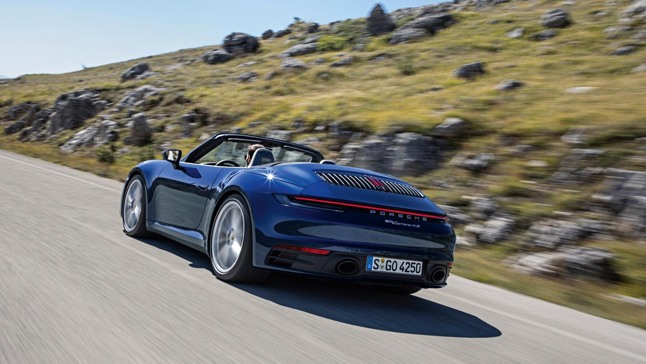 2020 Porsche 911 Carrera 4S Cabriolet (11)