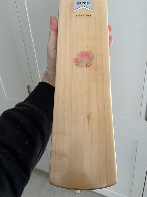 E0A04B07-B24C-40F8-988C-354894ADB9C7