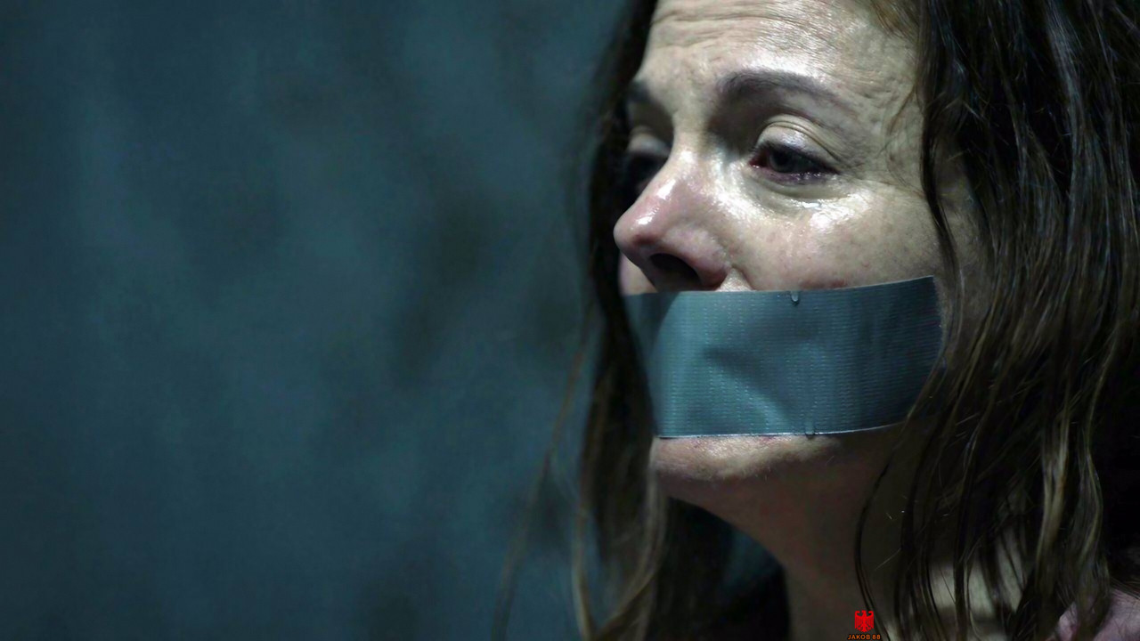 Claire Bronson 23 - Mr. Mercedes S03E10