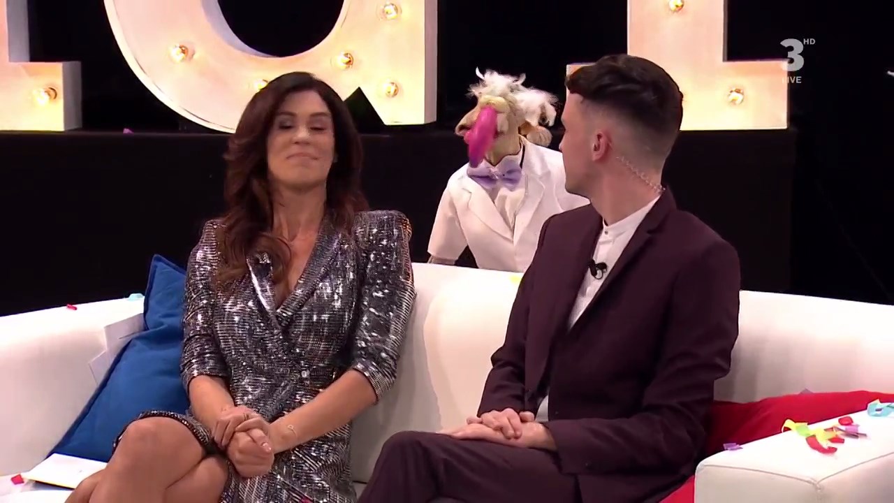 Glenda Gilson_20180324_21302230.mp4_snapshot_56.08_[2018.03.25_0