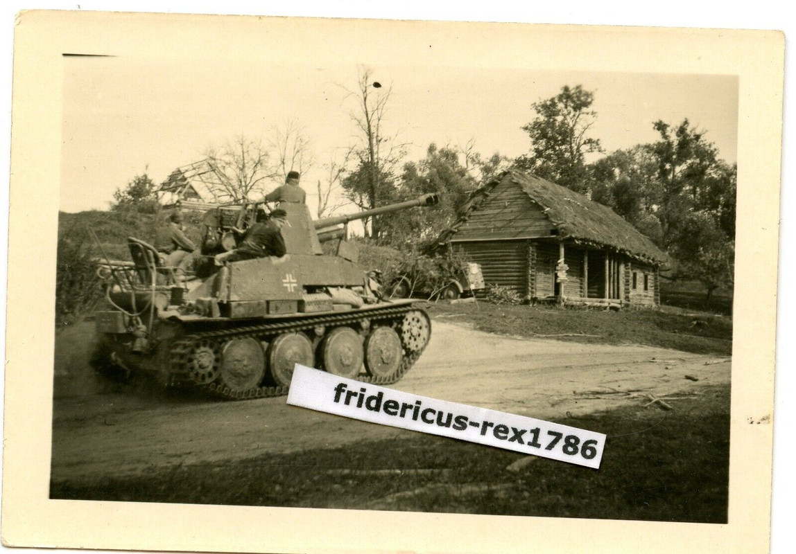 A31 Foto WH Panzerjäger Selbstfahrlafette Marder III Sd.Kfz. 139 an der Front