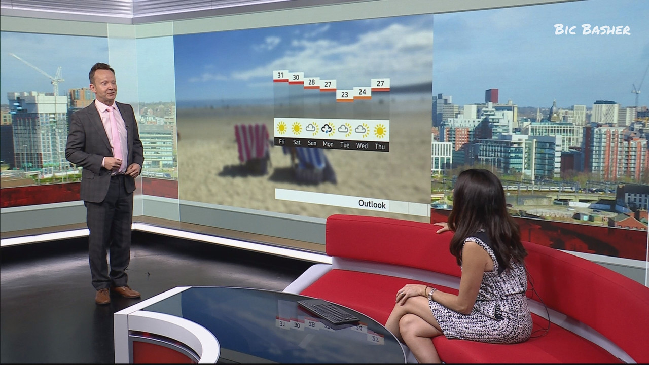 07.10 - 18.30.00 - Look North; Weather. The new film from Rogue One d....ts_snapshot_27.49.714