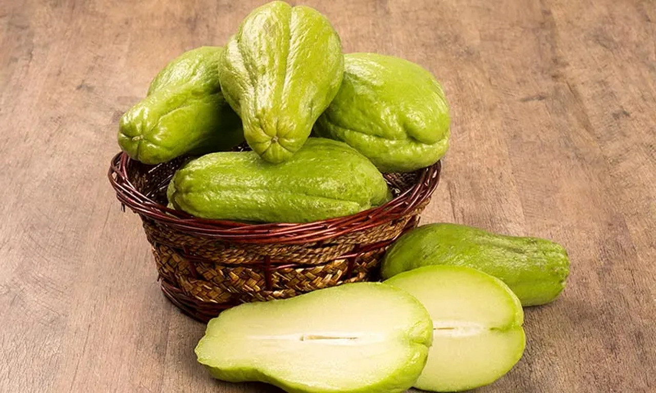 Learn more about Chayote, it is refreshing and very beneficial vegetable
