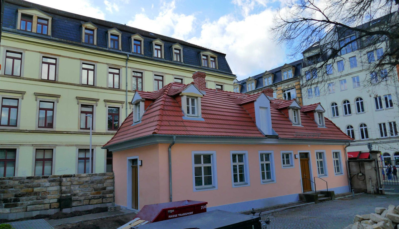 Bild: https://i.postimg.cc/KY8hm7bq/P1350117.jpg