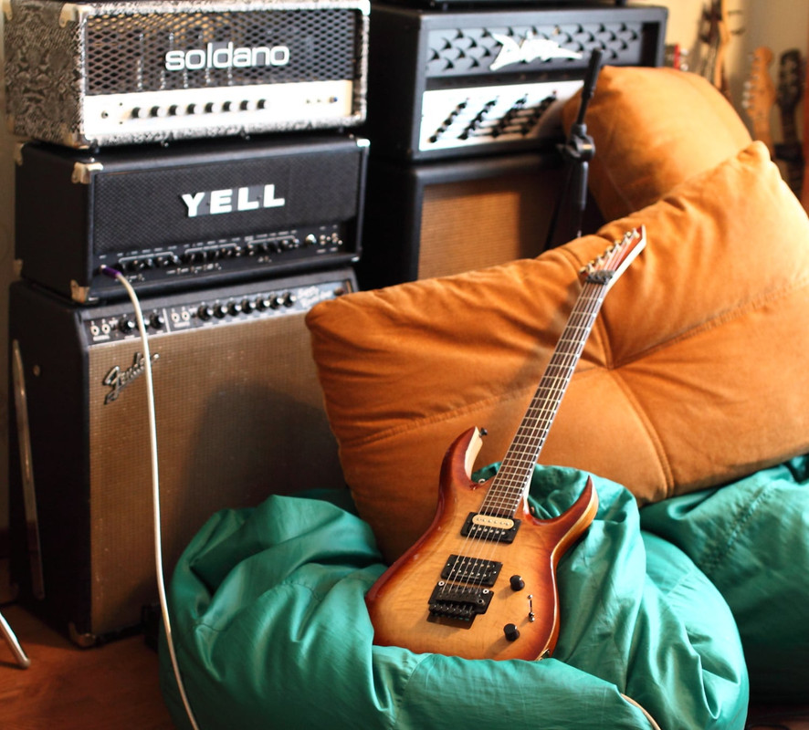 amps_n_guitar