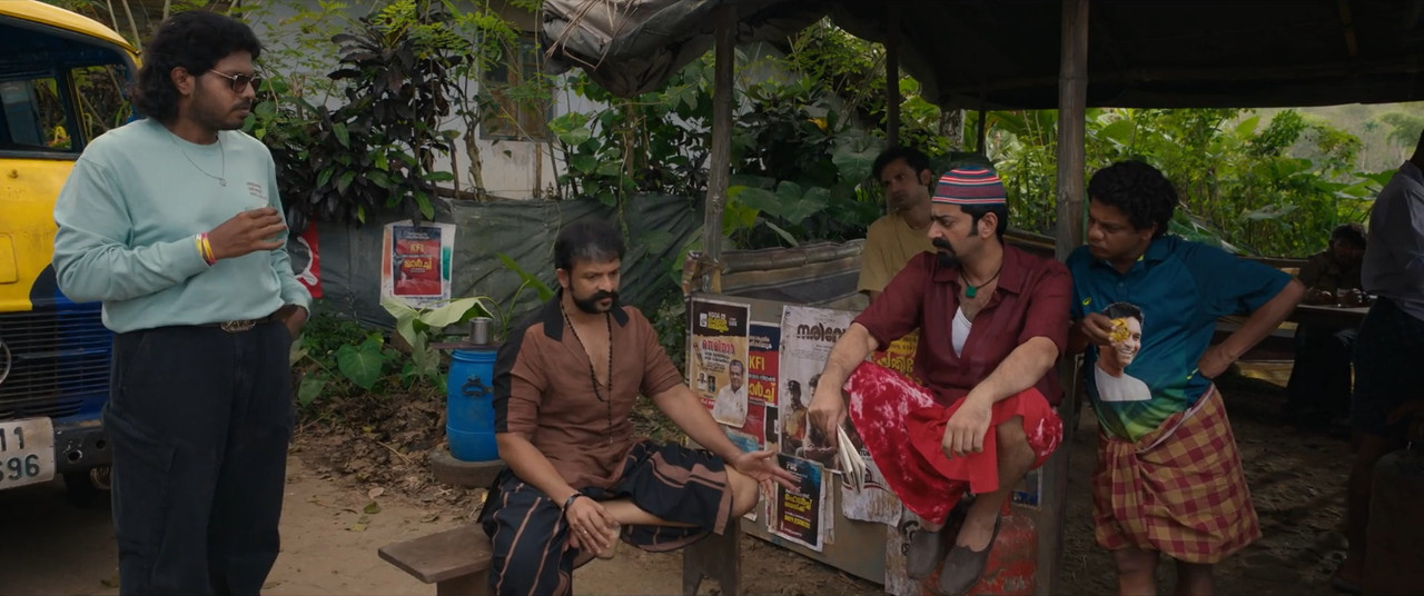 Aadu 3 2026 WebRip [Hindi + Tamil + Telugu + Malayalam + Kannada] 1080p 480p 720p ESub Screenshot