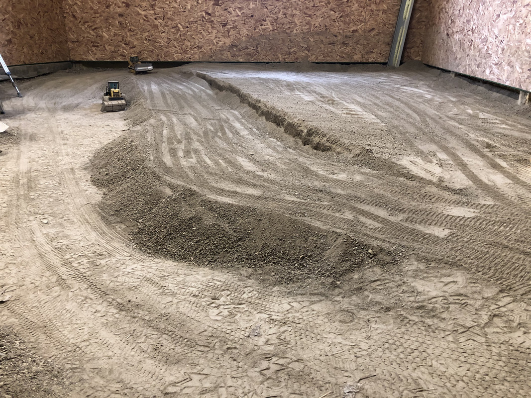 7AD7C28D-8F5A-4818-B6B4-49D7C62F3E26