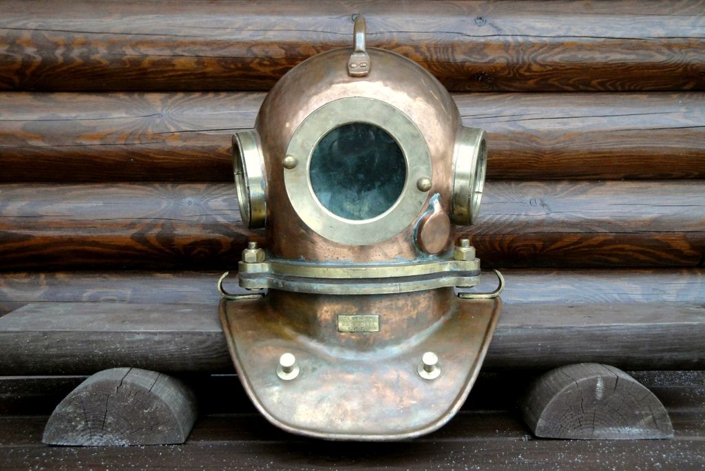 6. шлем   УВС-50М     1991г.