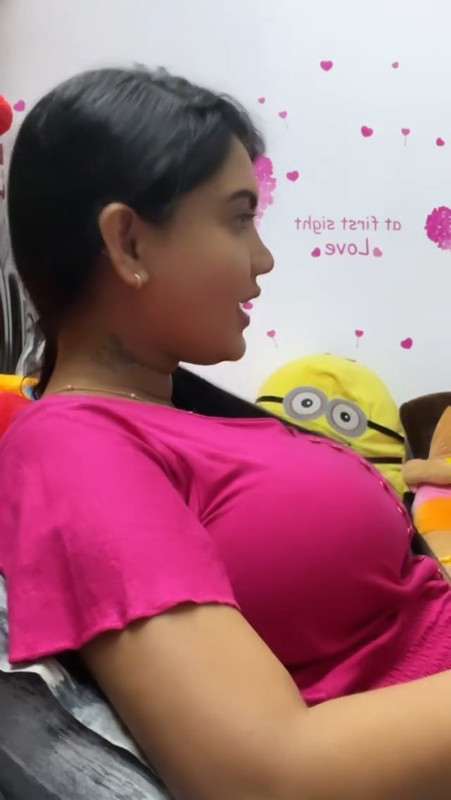 Tamil Serial Actress Huge Boobs.mp4_snapshot_00.01.865