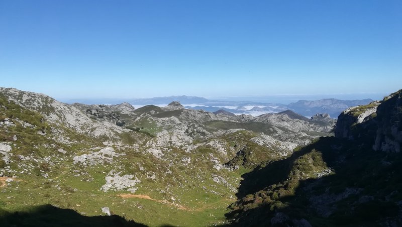 ESCAPADA POR ASTURIAS ORIENTAL - Blogs de España - LAGOS DE COVADONGA-PICO JULTAYU-COVADONGA Miércoles 9 de Septiembre (7)