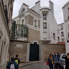 3164A94F-BBAA-4FF6-9CE4-5470585EE018