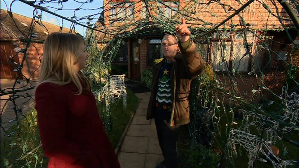 BBC London News_20211202_18301900.ts_snapshot_25.33.484