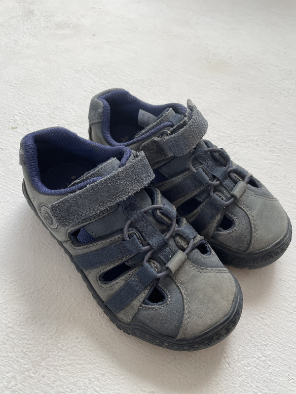 D80F49CC-CA5D-452B-80F2-332BC96399BB