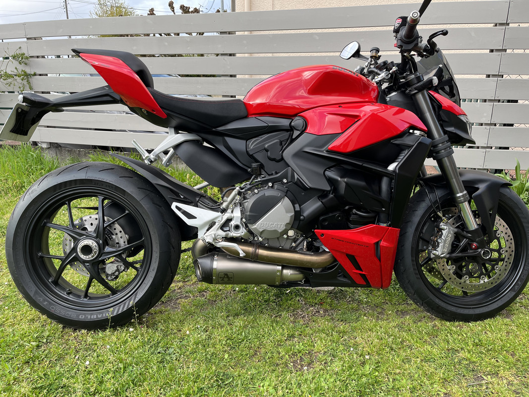 C2148778-7517-4EE8-A1E6-CE079A6CC074