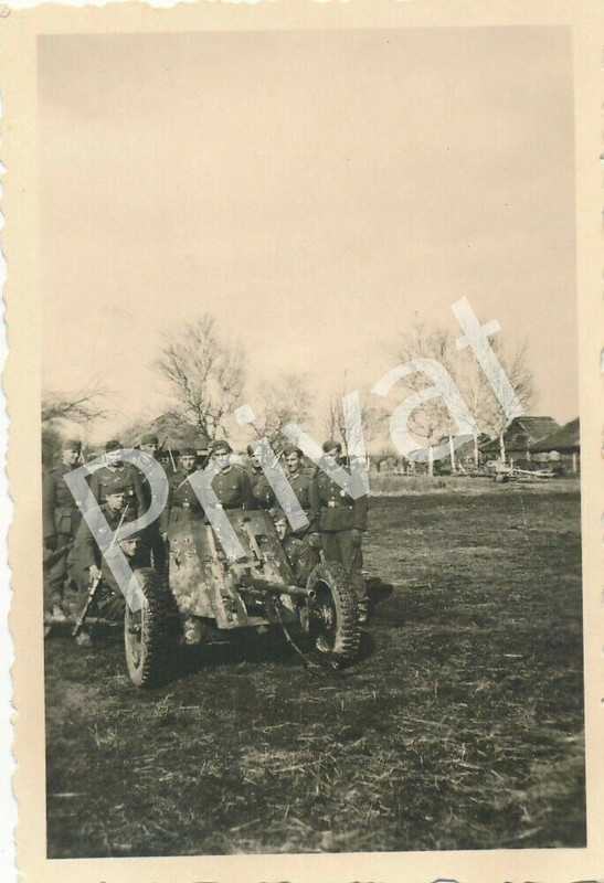 Foto WK II Wehrmacht Soldaten Uniform PAK Geschütz Russland
