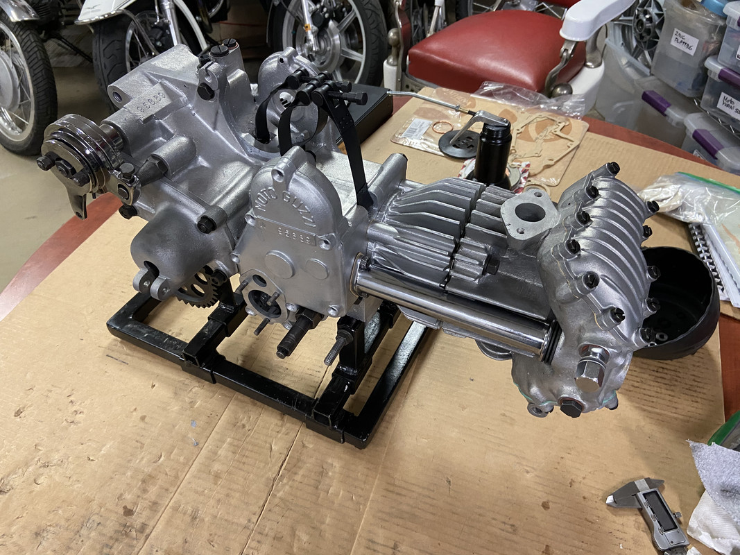 D9E96D97-9E7F-4540-9FD5-C145A1D02A70