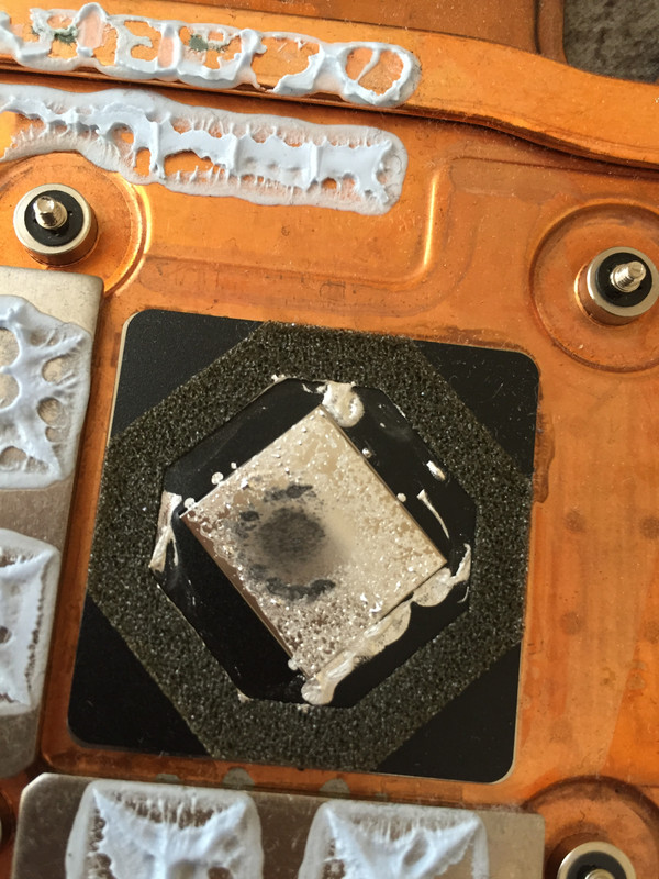 B7AC2098-7472-49F4-8DB2-2E95B9D37906