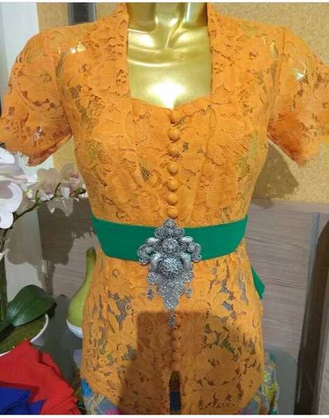 Atasan Kebaya Brokat Modern