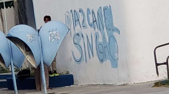 D-az-Canel-singao-el-cartel-que-est-dejando-sin-trabajo-a-los-grafiteros-cubanos-Ay-qu-muela