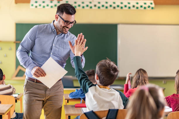 how to become a teacher educator