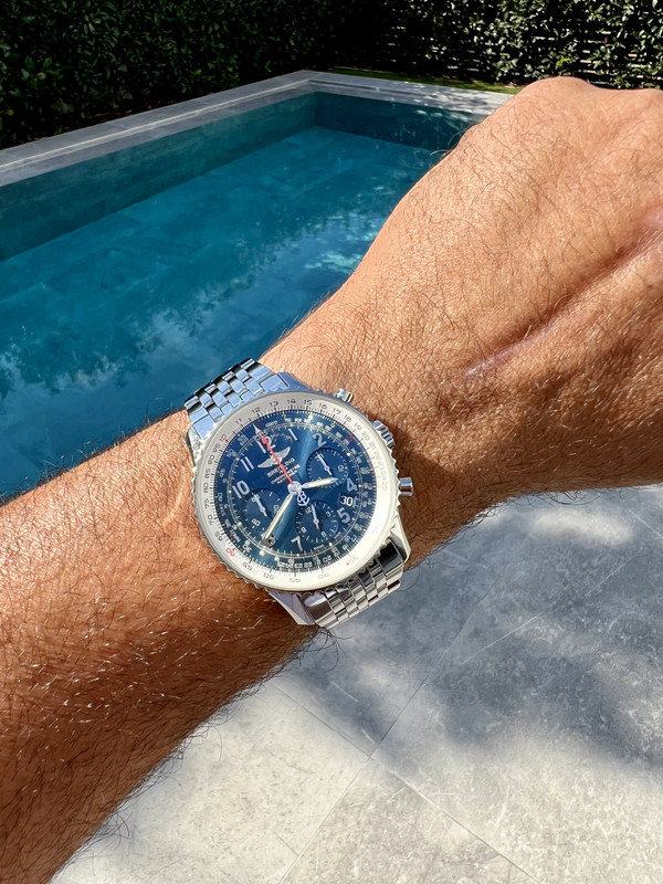 EC20E460-B68A-4659-A232-FA605C920FE3