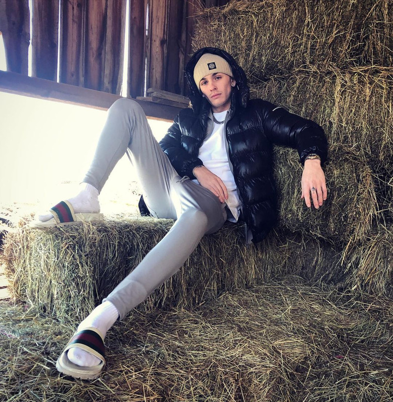 90182592_119721919643154_2973878147326171589_n