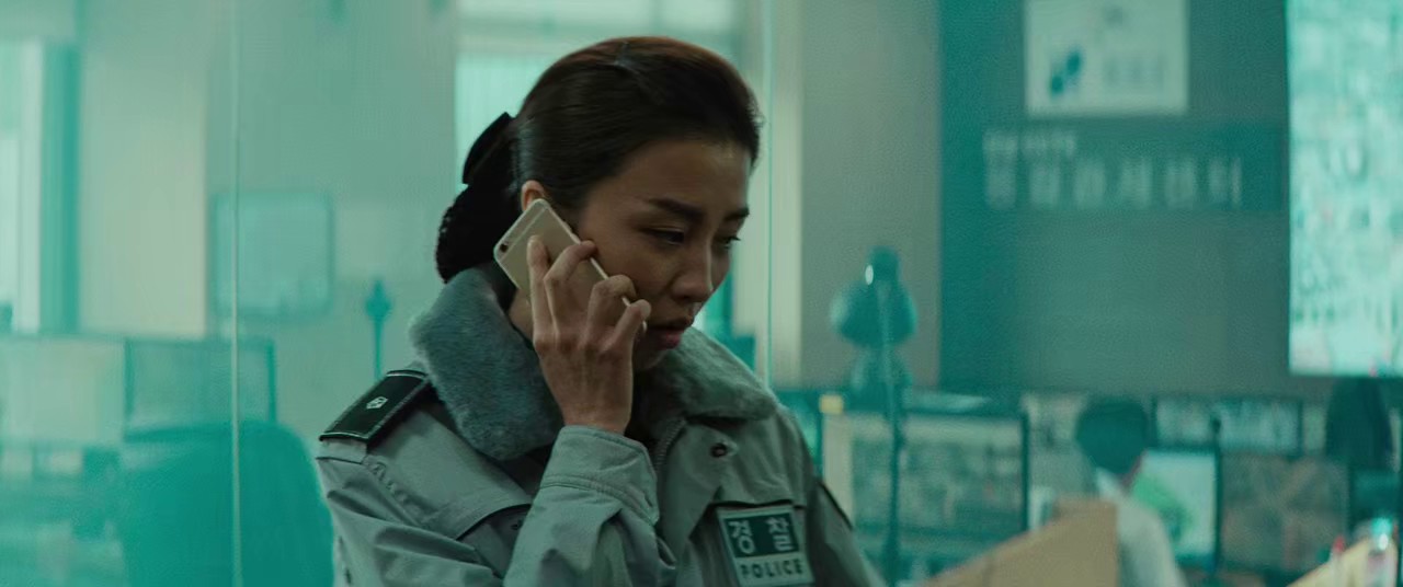 Midnight-Runners-2017-Hindi-Kor-Blu-Ray-720p-x265-HEVC-6ch-ESub-mkv-0005