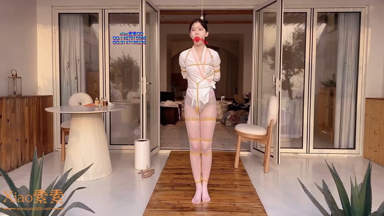 xiao素素 美女佳佳海边纯享版.mp4_20230115_084726.452