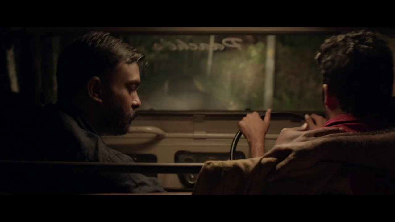 Paka-2022-WEB-DL-Hindi-720p-AVC-HE-AAC-2-0-ESub-mkv-0002