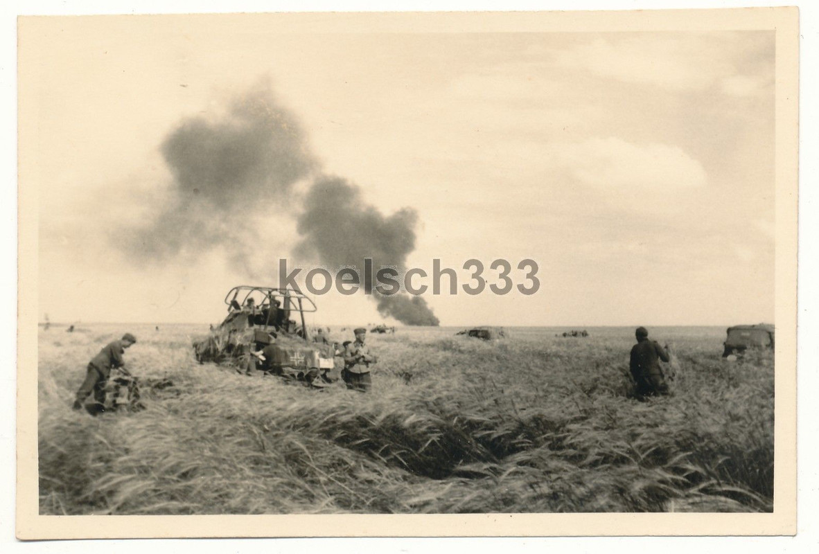 Foto Russland Feldzug 16. Panzer Div. ! Rad Panzerspähwagen Schl