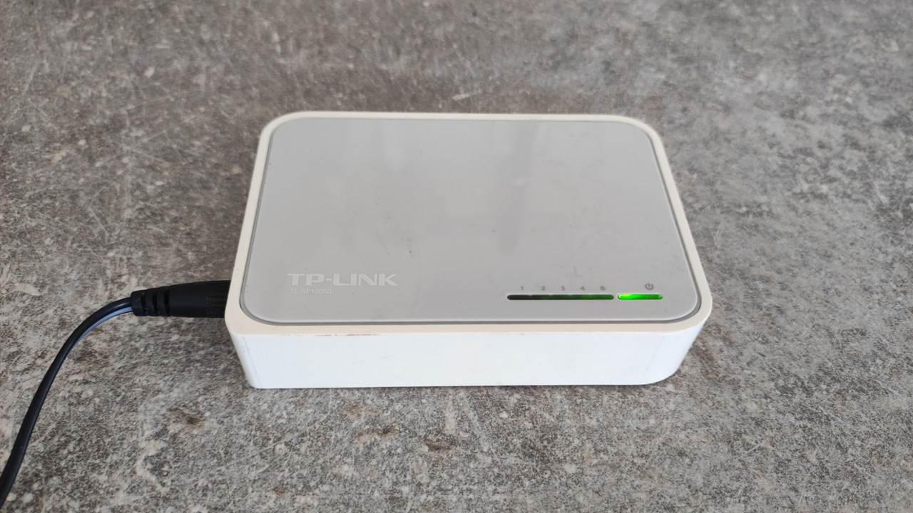 TP-Link TL-SF1005D_20250403_122452