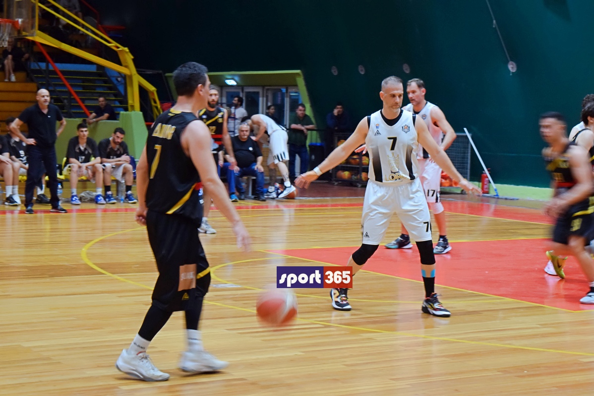 , &Omicron; &Delta;ί&omega;&nu; &Kappa;&upsilon;&pi;&alpha;&rho;&iota;&sigma;&sigma;ί&alpha;&sigmaf;&nbsp;64-60 &tau;&eta;&nu; &Kappa;&alpha;&lambda;&alpha;&mu;ά&tau;&alpha;&nbsp;B.C.&nbsp;&sigma;&tau;&eta;&nu; &Tau;έ&nu;&tau;&alpha;, &iota;&sigma;&omicron;&phi;ά&rho;&iota;&sigma;&epsilon; (1-1) &tau;&omicron;&upsilon;&sigmaf; &tau;&epsilon;&lambda;&iota;&kappa;&omicron;ύ&sigmaf; &tau;&eta;&sigmaf; &Alpha;1 &Epsilon;&Kappa;&Alpha;&Sigma;&Kappa;&Epsilon;&Nu;&Omicron;&Pi; (&phi;&omega;&tau;&omicron;&gamma;&rho;&alpha;&phi;&iota;&epsilon;&sigmaf; & &beta;ί&nu;&tau;&epsilon;&omicron;)