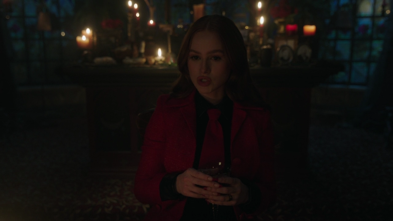 Riverdale.S06E01.Benvenuti.a.Rivervale.720p.WEBMux.ITA.ENG.x264-BlackBit[screenshot 4]
