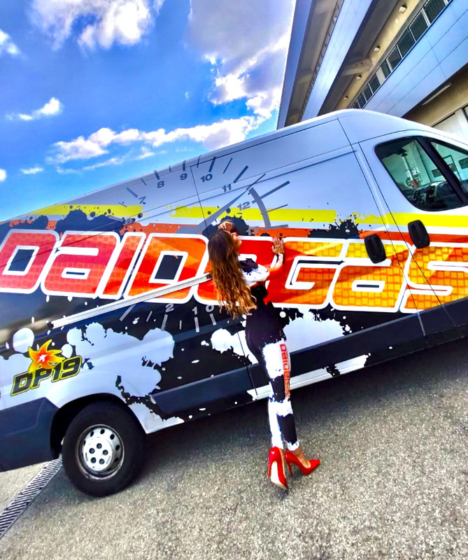 55200423-7EDF-473E-BE3D-27586442962B