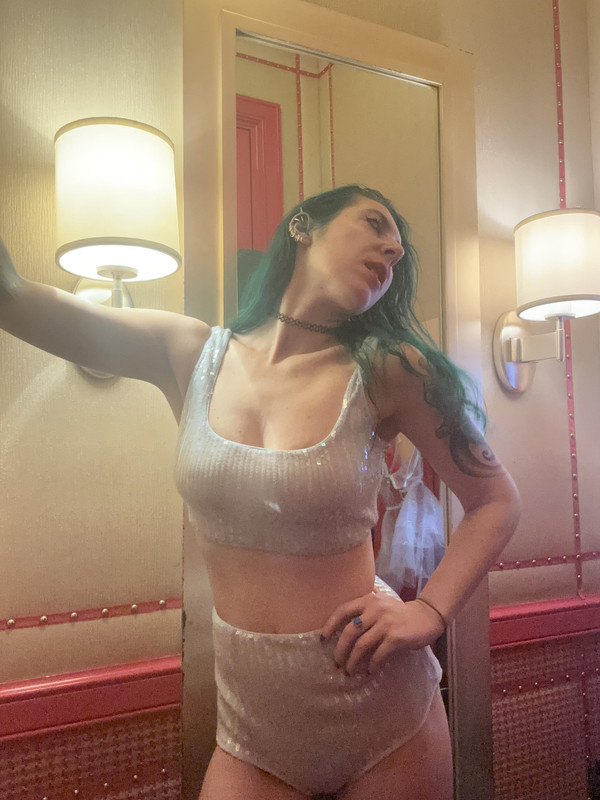 Nudes-104