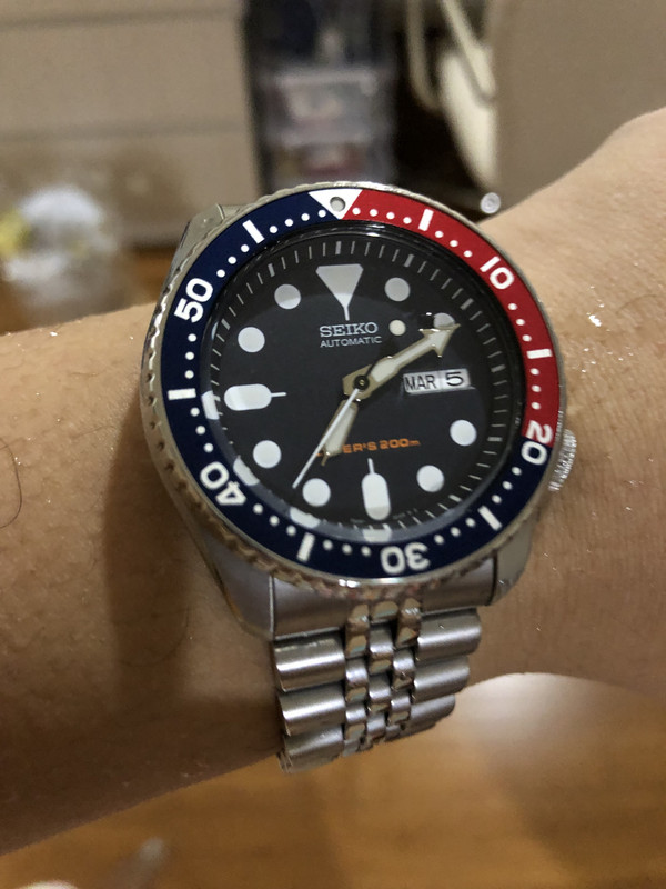 3FC214D1-4DD1-439D-90BC-8A683F9D9F09