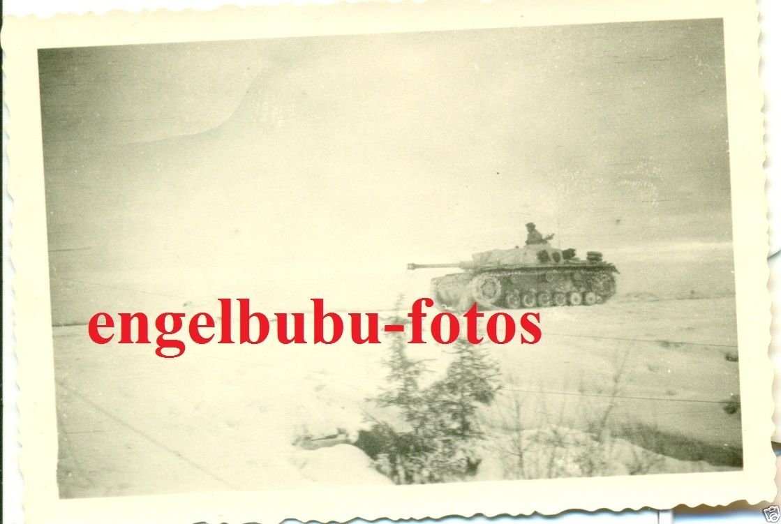 FOTO - PANZER - STURMGESCHÜTZ - WINTER-TARNUNG -