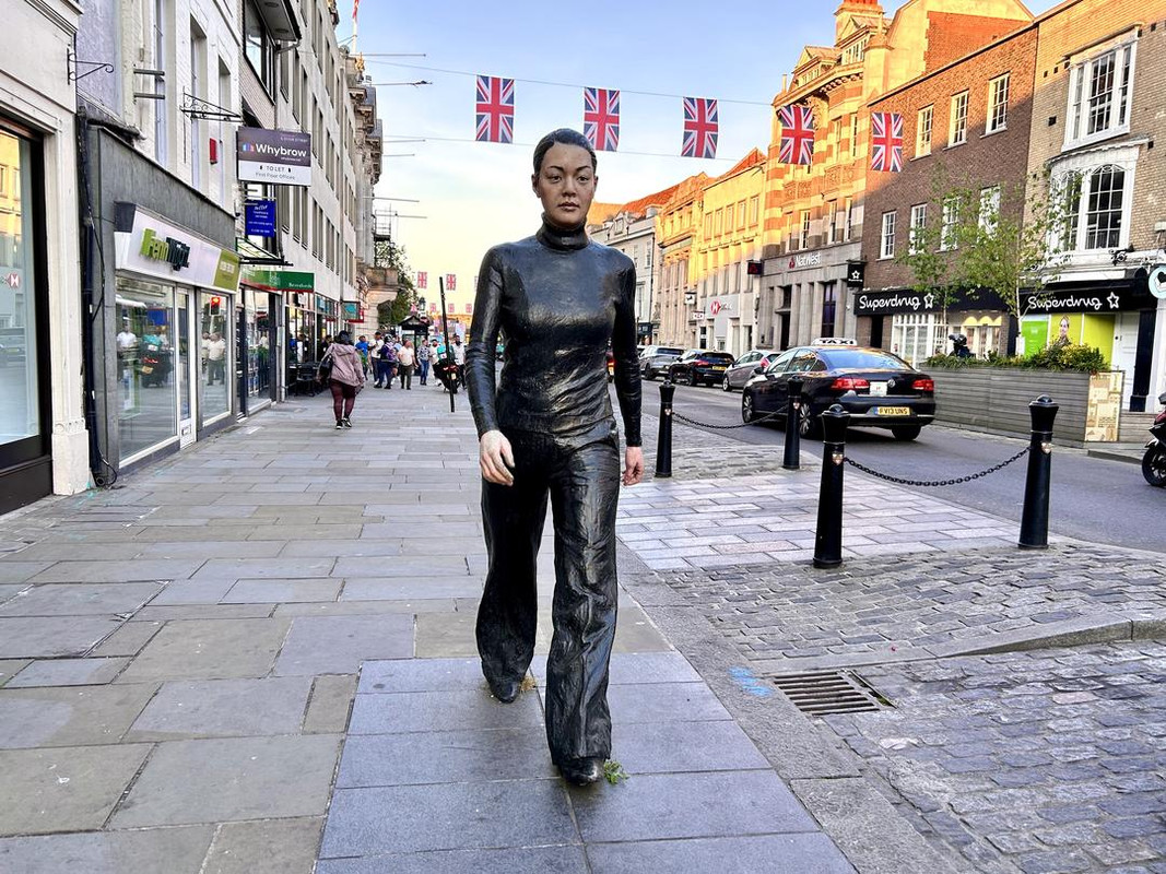 Пёстрая лента. Путешествие по сельским дорогам Англии в мае 2025 г.