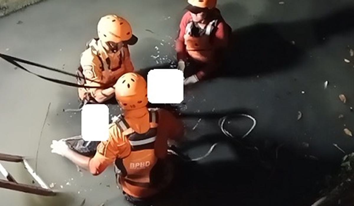 Misteri Penemuan Mayat Pria 82 Tahun di Sungai Menur, Surabaya!