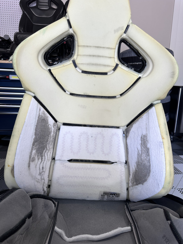 Wingback_assembly_42