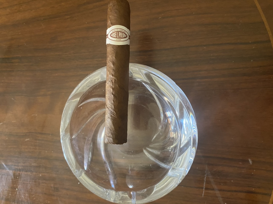 39648213-876E-4660-90D3-00663328F0AA