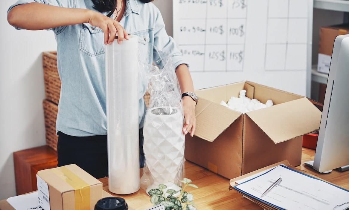 Packing of household goods