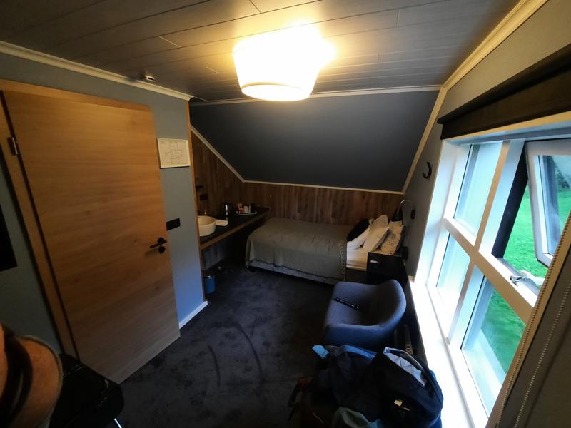 CONSTRUYENDO: Islandia increíble en 11 días. - Blogs de Islandia - Alojamientos, restauración y ropa. (5)